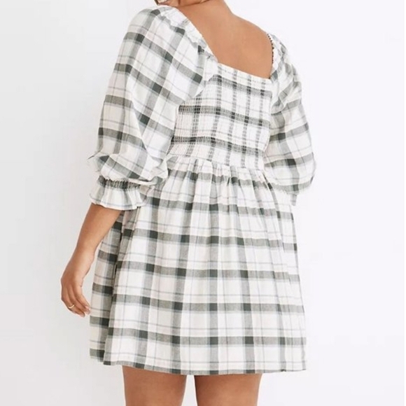 Antique Cream Plaid Smocked A Line Lucie Puff Sleeve NWT - Picture 2 of 4